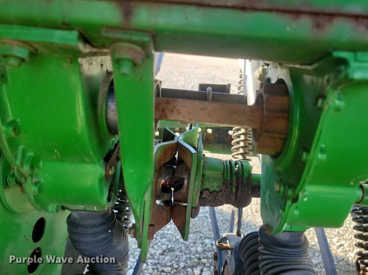 image for item DG0588 John Deere 450 grain drill