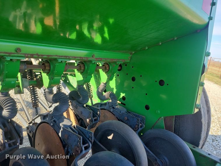 image for item DG0588 John Deere 450 grain drill