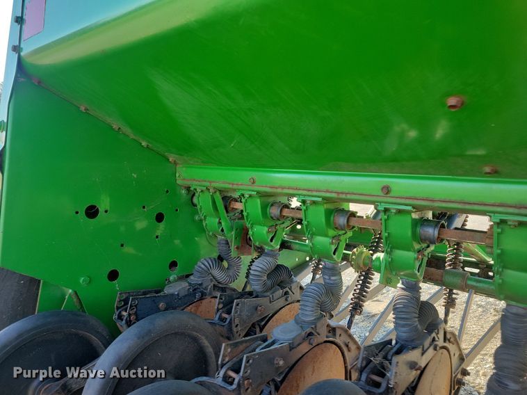image for item DG0588 John Deere 450 grain drill