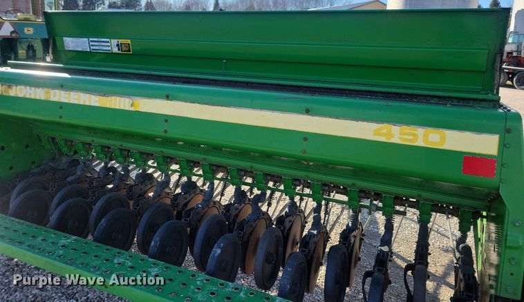 image for item DG0588 John Deere 450 grain drill