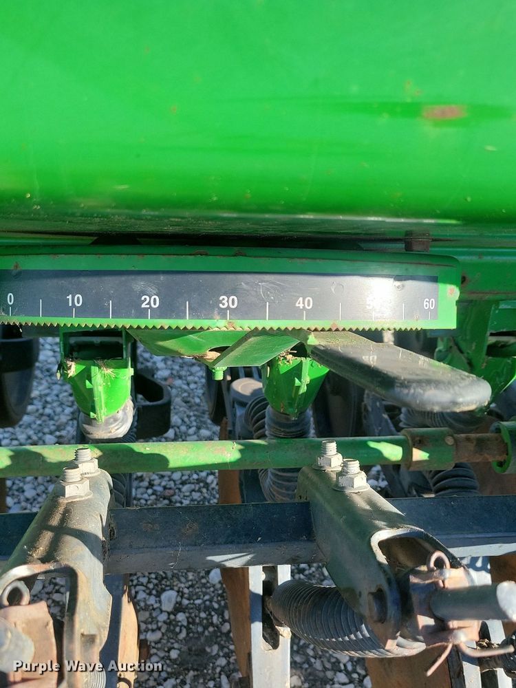 image for item DG0588 John Deere 450 grain drill