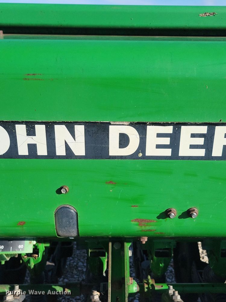 image for item DG0588 John Deere 450 grain drill