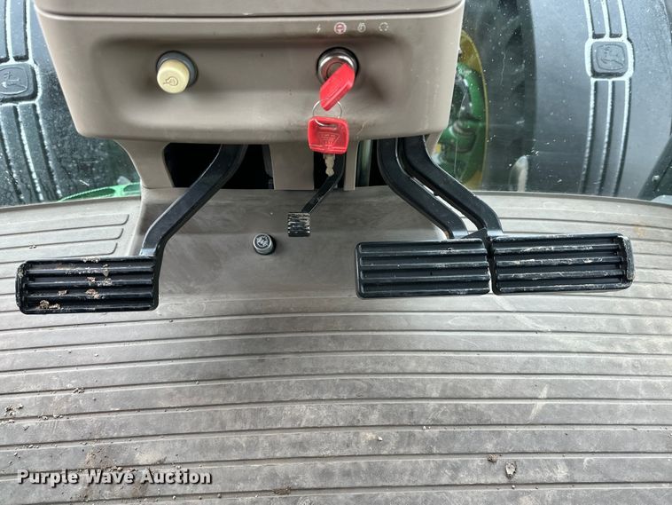 image for item DG4329 2013 John Deere 8335R MFWD tractor