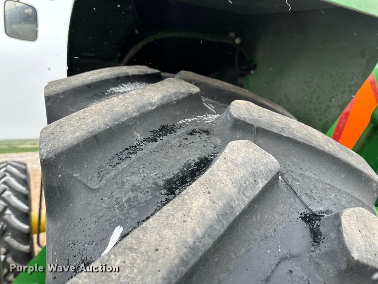 image for item DG4329 2013 John Deere 8335R MFWD tractor