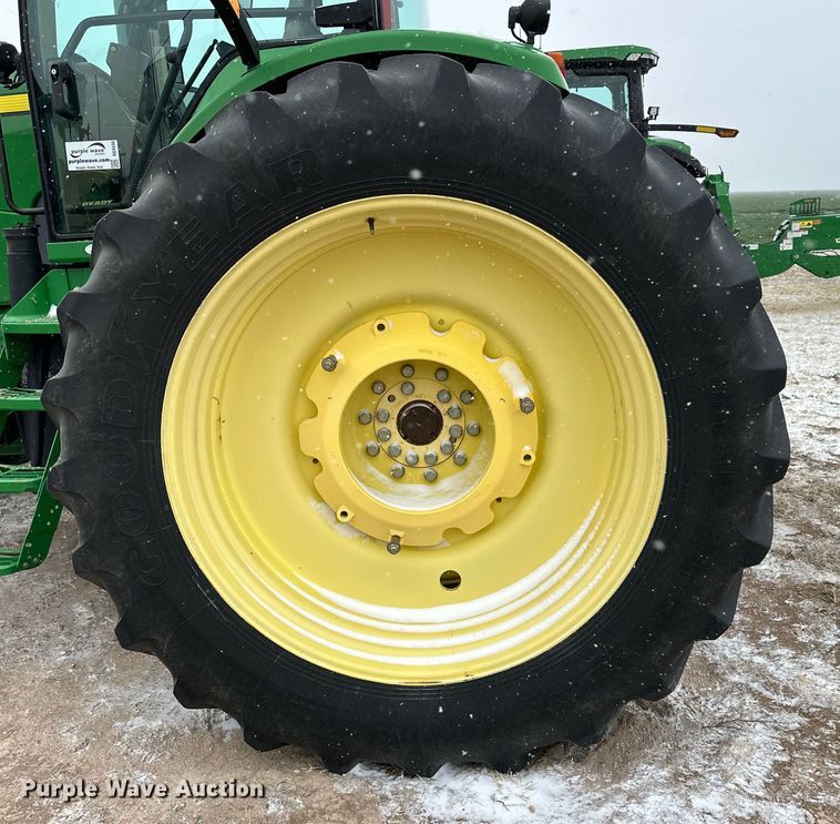 image for item DG4330 2007 John Deere 8330 MFWD tractor