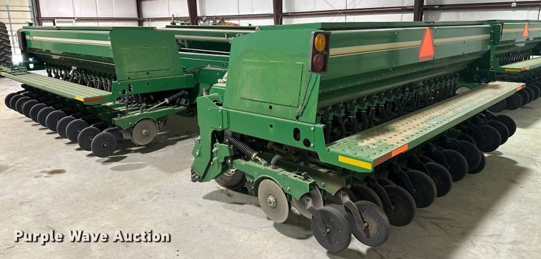 image for item DG4334 2011 Great Plains 3S-4000HD-6375 grain drill