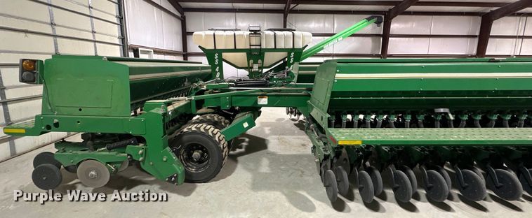 image for item DG4334 2011 Great Plains 3S-4000HD-6375 grain drill