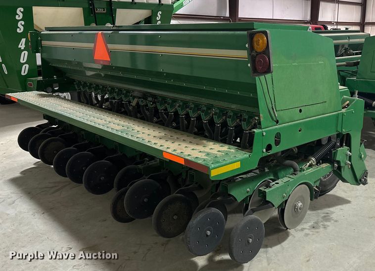 image for item DG4334 2011 Great Plains 3S-4000HD-6375 grain drill