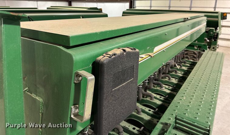 image for item DG4334 2011 Great Plains 3S-4000HD-6375 grain drill