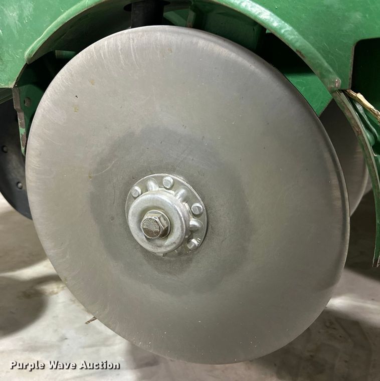 image for item DG4334 2011 Great Plains 3S-4000HD-6375 grain drill