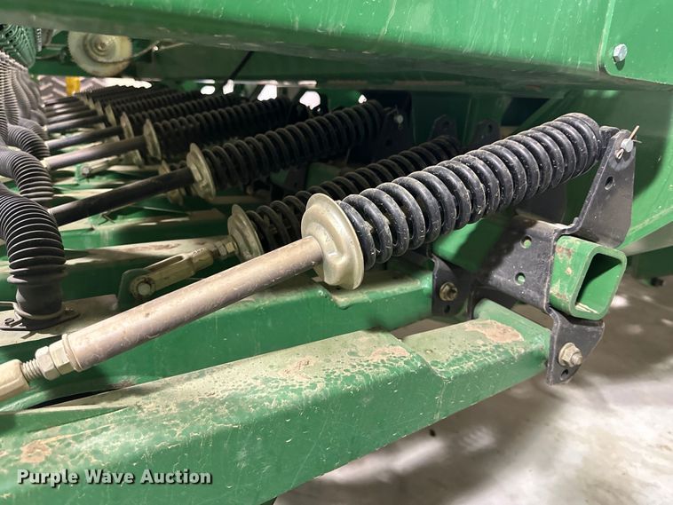 image for item DG4334 2011 Great Plains 3S-4000HD-6375 grain drill