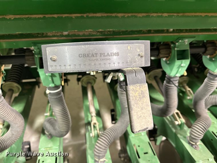image for item DG4334 2011 Great Plains 3S-4000HD-6375 grain drill