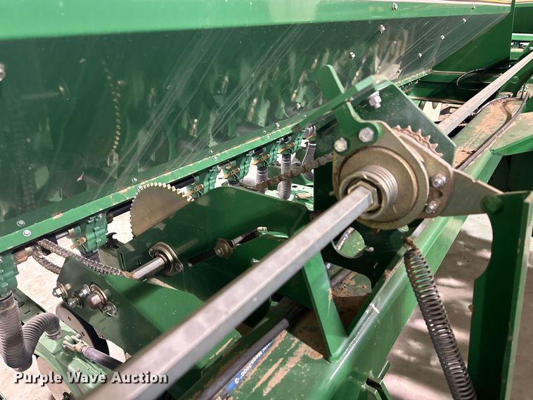 image for item DG4334 2011 Great Plains 3S-4000HD-6375 grain drill