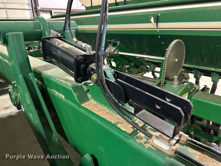 image for item DG4334 2011 Great Plains 3S-4000HD-6375 grain drill