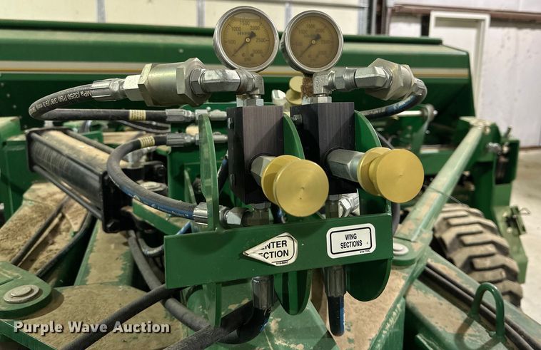 image for item DG4334 2011 Great Plains 3S-4000HD-6375 grain drill