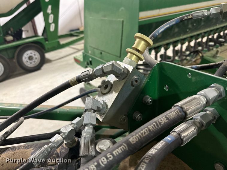 image for item DG4334 2011 Great Plains 3S-4000HD-6375 grain drill