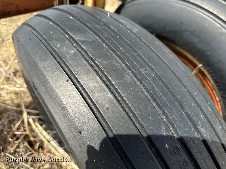 image for item DG4343 John Deere  chisel