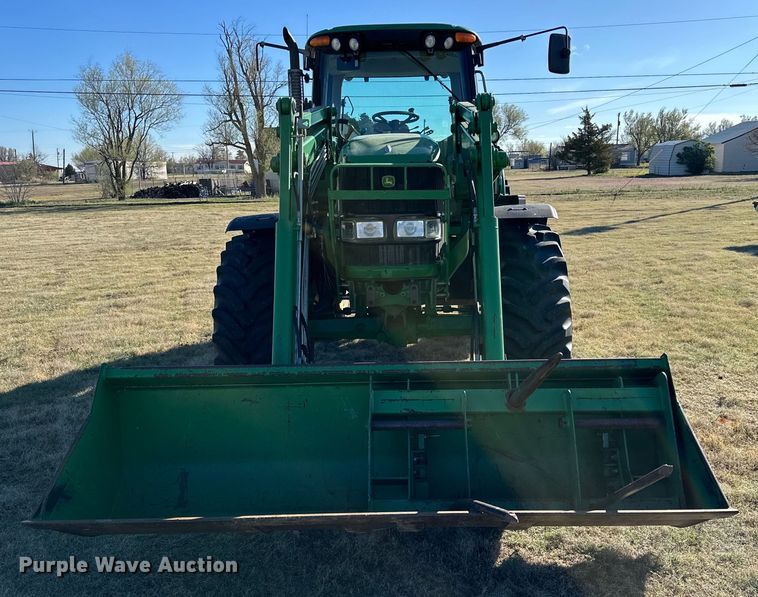 image for item DK6515 2003 John Deere 7220 MFWD tractor