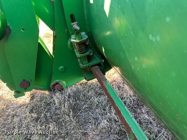 image for item DK6515 2003 John Deere 7220 MFWD tractor