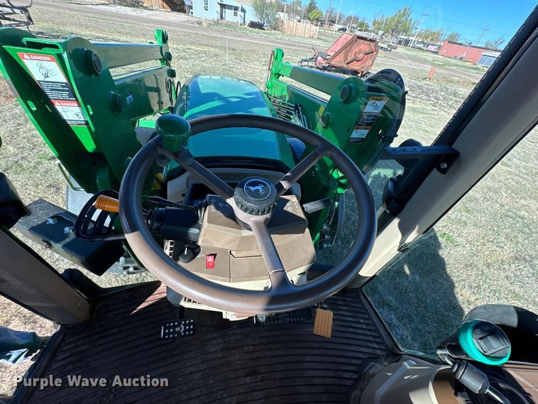 image for item DK6515 2003 John Deere 7220 MFWD tractor