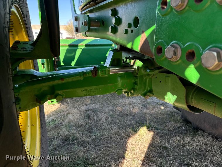 image for item DK6515 2003 John Deere 7220 MFWD tractor
