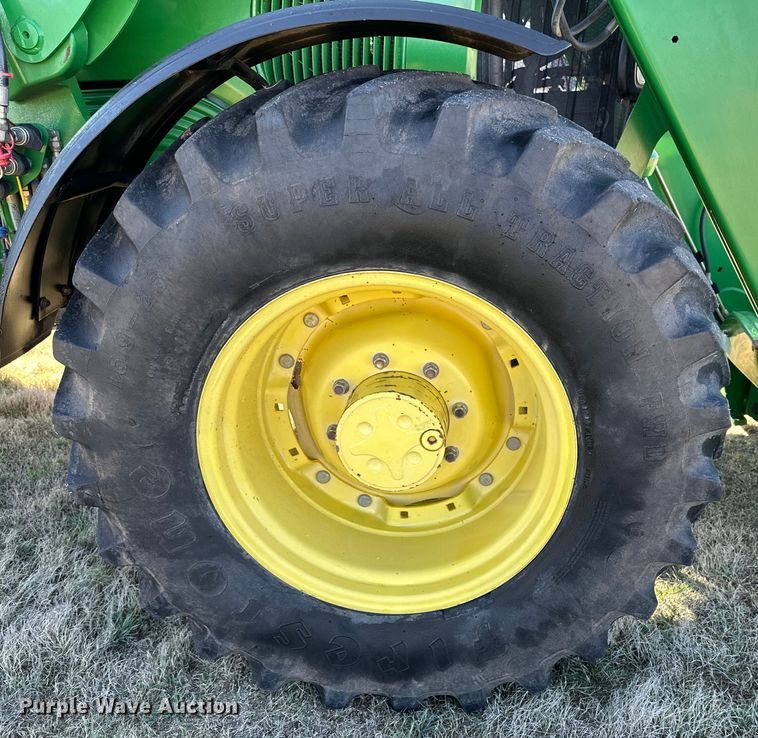 image for item DK6515 2003 John Deere 7220 MFWD tractor