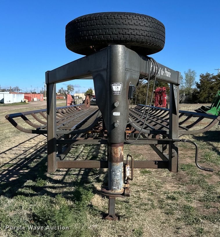 image for item DK6516 2007 Cliffs Welding hay bale trailer