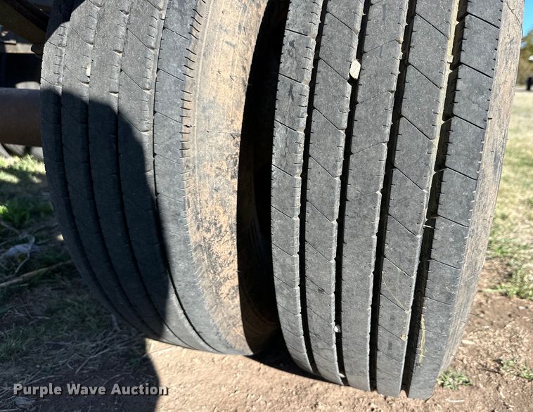 image for item DK6516 2007 Cliffs Welding hay bale trailer