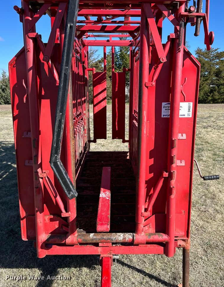 image for item DK6517 Strong Hold 1100 squeeze chute