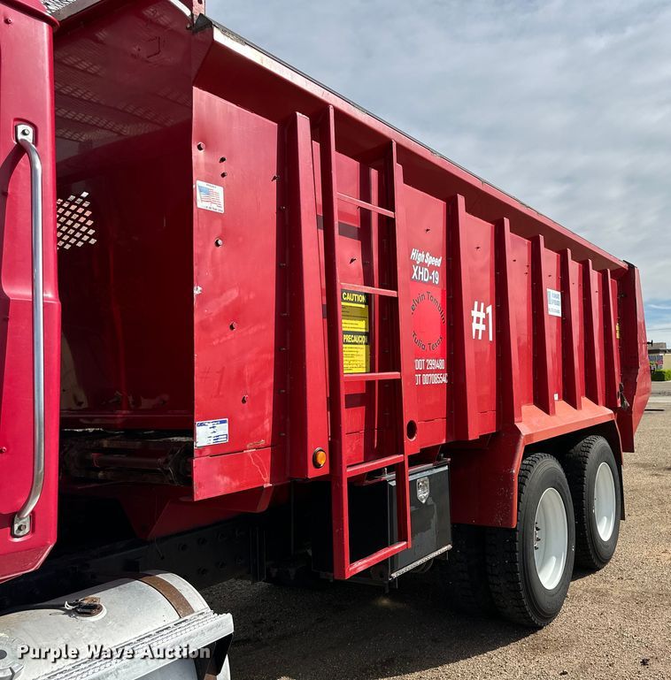 image for item DK6536 1993 Mack CH613 manure spreader truck