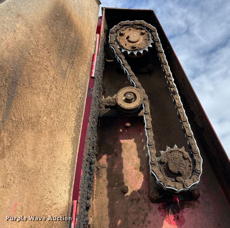 image for item DK6536 1993 Mack CH613 manure spreader truck