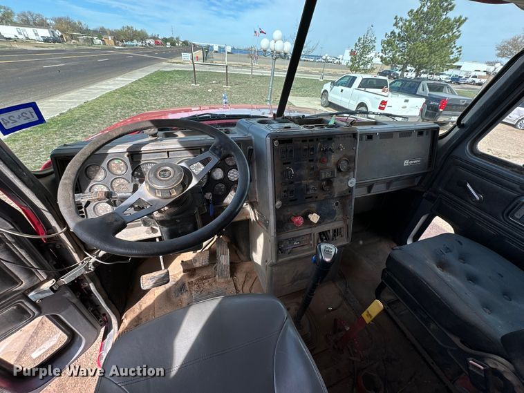 image for item DK6536 1993 Mack CH613 manure spreader truck