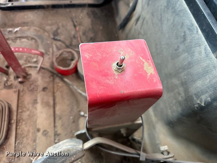 image for item DK6536 1993 Mack CH613 manure spreader truck