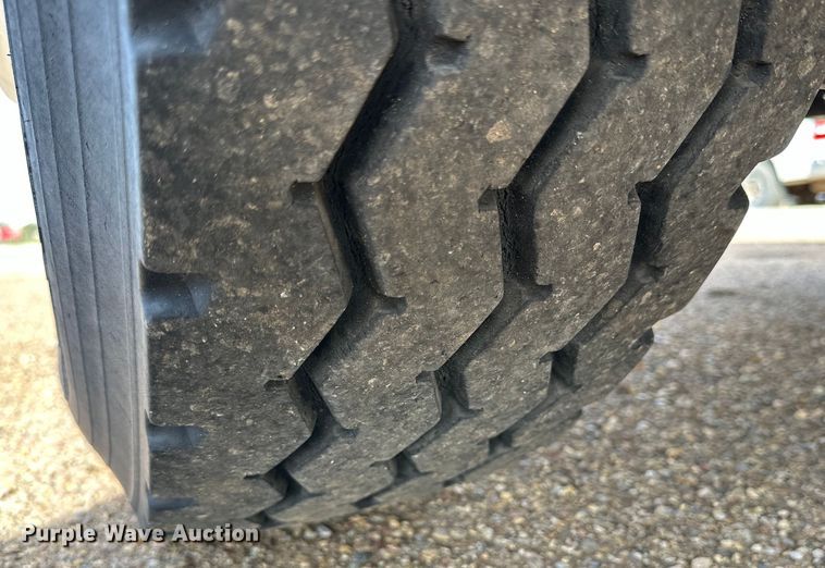 image for item DK6536 1993 Mack CH613 manure spreader truck