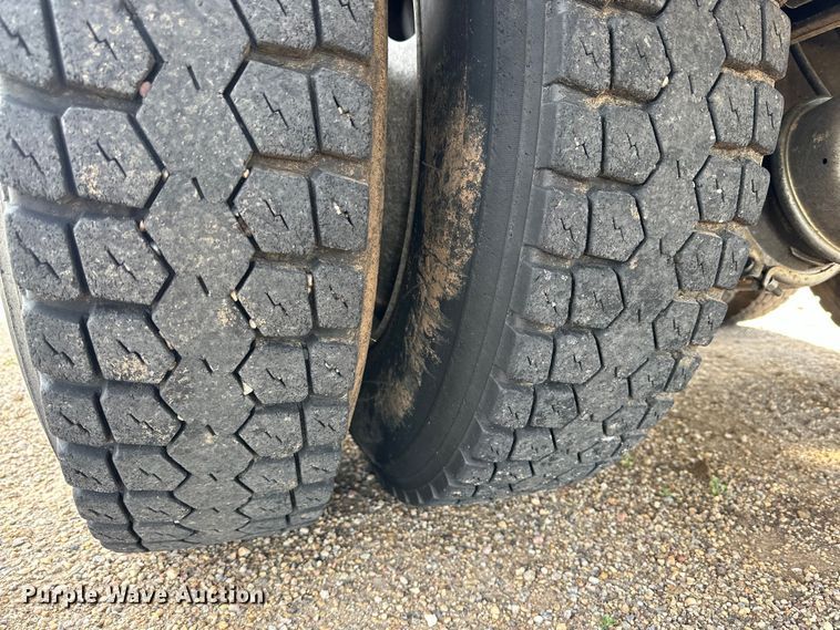 image for item DK6536 1993 Mack CH613 manure spreader truck