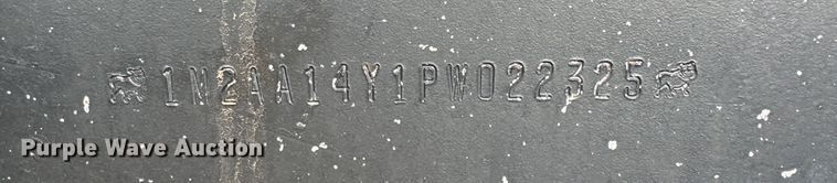 image for item DK6536 1993 Mack CH613 manure spreader truck