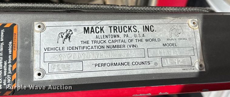 image for item DK6536 1993 Mack CH613 manure spreader truck