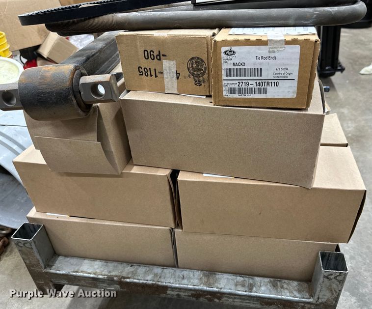 image for item DK6536 1993 Mack CH613 manure spreader truck