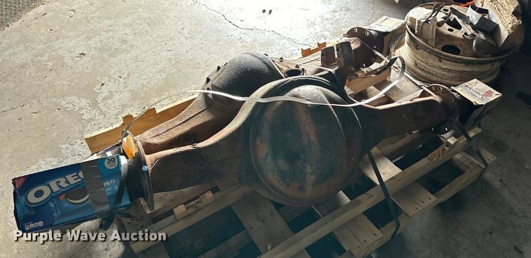 image for item DK6536 1993 Mack CH613 manure spreader truck