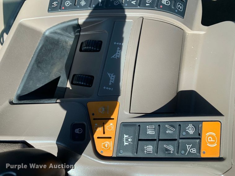 image for item DM7786 2022 John Deere R4023 sprayer