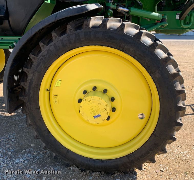image for item DM7786 2022 John Deere R4023 sprayer