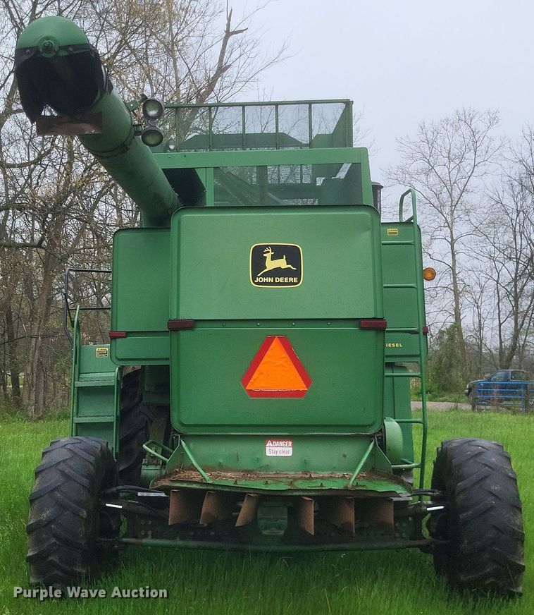 image for item DO4886 1983 John Deere Turbo 6620 RWA combine