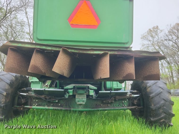 image for item DO4886 1983 John Deere Turbo 6620 RWA combine