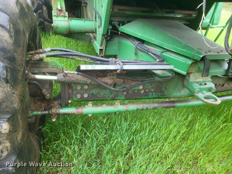 image for item DO4886 1983 John Deere Turbo 6620 RWA combine