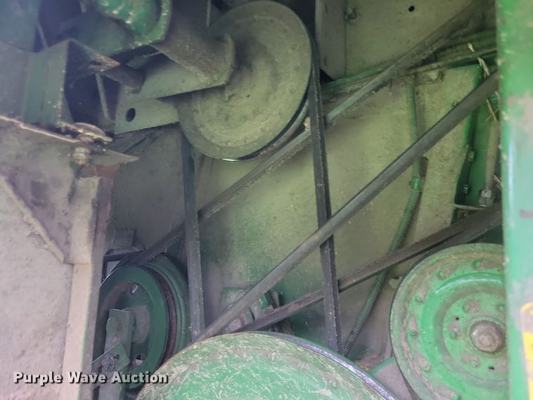 image for item DO4886 1983 John Deere Turbo 6620 RWA combine