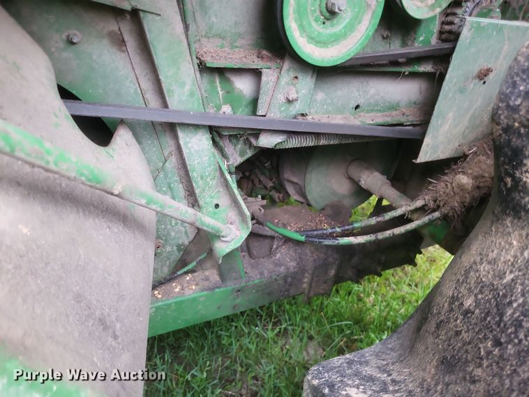 image for item DO4886 1983 John Deere Turbo 6620 RWA combine