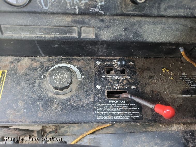 image for item DO4886 1983 John Deere Turbo 6620 RWA combine