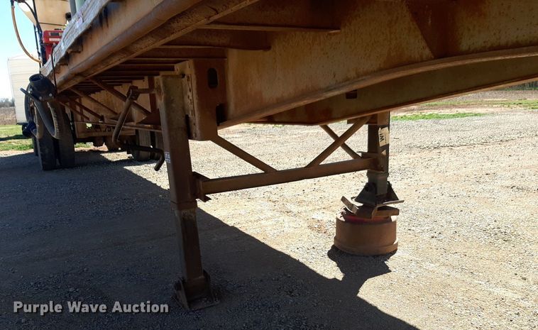 image for item DP2788 1992 Trailmobile F81T-5JA flatbed trailer