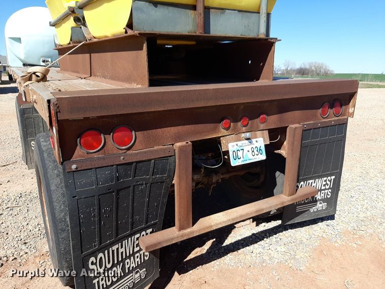 image for item DP2788 1992 Trailmobile F81T-5JA flatbed trailer