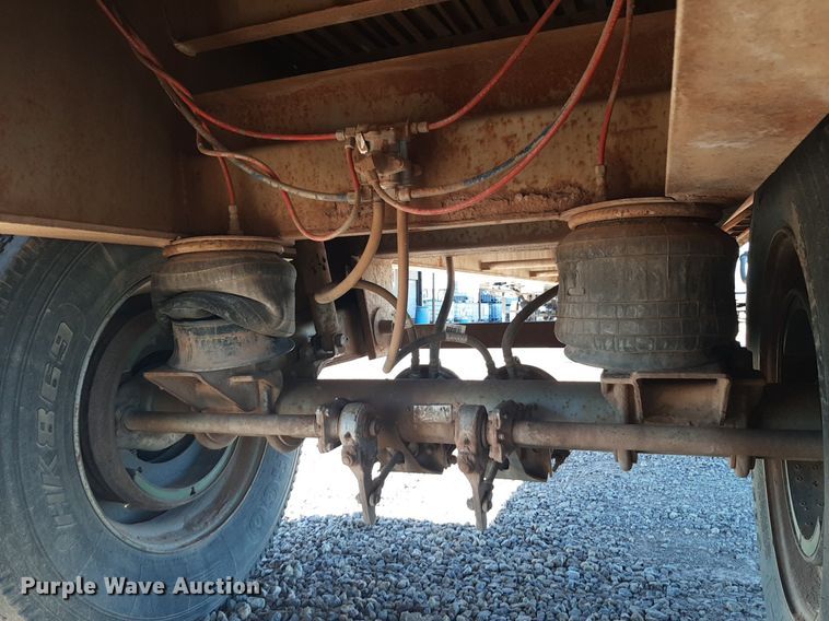 image for item DP2788 1992 Trailmobile F81T-5JA flatbed trailer